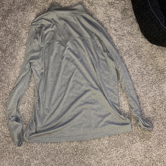 Under Armour “Yuengling Golden Pilsner” quarter zip long sleeve - Picture 2 of 2